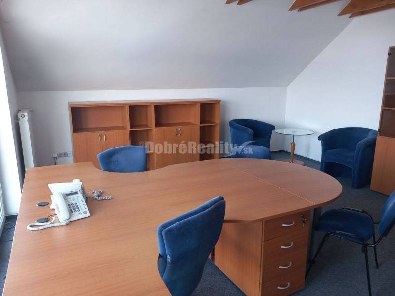 Krásne zariadené kancelárie v Martine