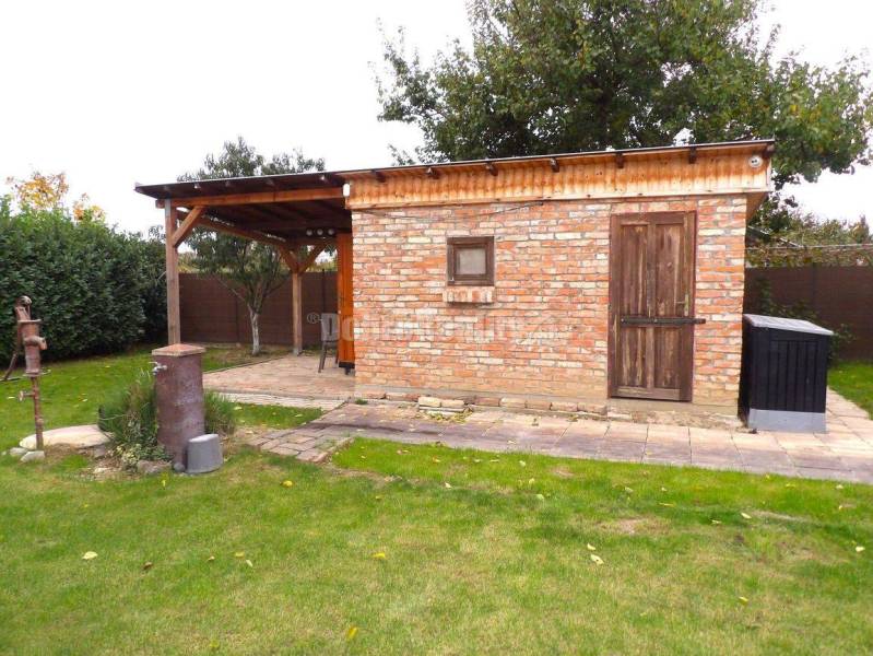 Čarovná chatka so záhradou v Šali na PREDAJ