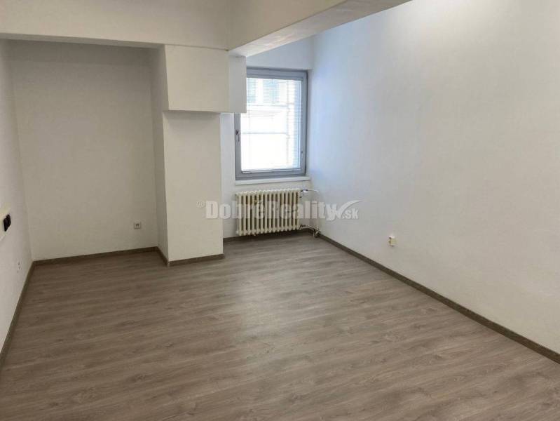 DOBRÉ REALITY Vám ponúkajú prenájom komerčnej miestnosti na kanceláriu