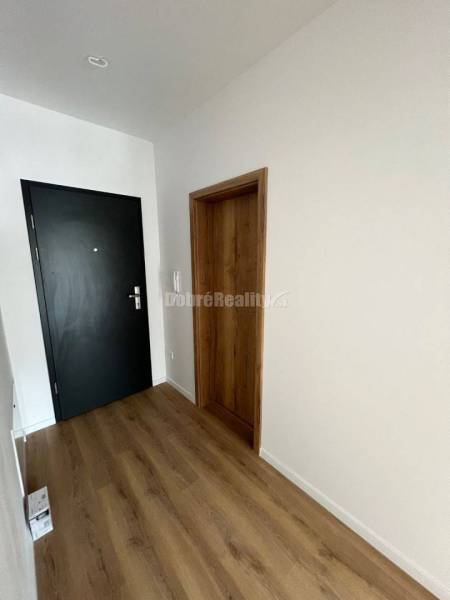 Ponukame na predaj nádherný 2 izbovy byt v novostavbe RIVERSIDE.