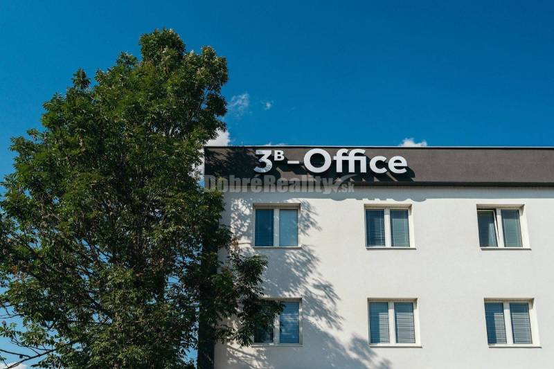 PRENÁJOM: Kancelária s parkovacím miestom (17 m2), 3B Office - Zvolens