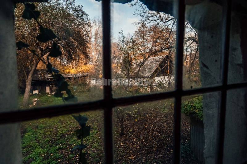 PREDAJ: Hajnalov vodný mlyn s náhonom, bytom mlynára, domom, včelínom,