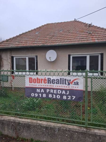 Dobre reality ponúkajú na predaj 4izb RD v Banove