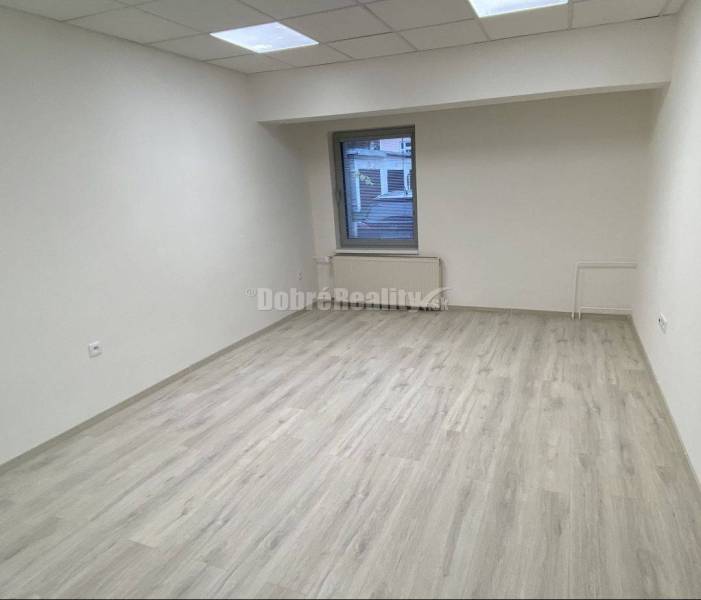 Dobré Reality Vám ponúkajú prenájom bezbariérovej komerčnej miestnosti