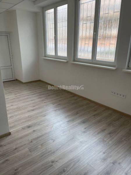 Na prenajom najlacnejšie komerčne priestory v Prievidzi.