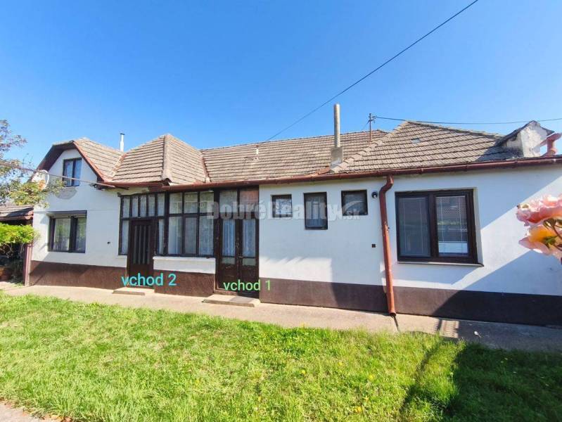 Viacgeneračný rodinný dom v pôvodnom stave ,super dispozícia , veľký p