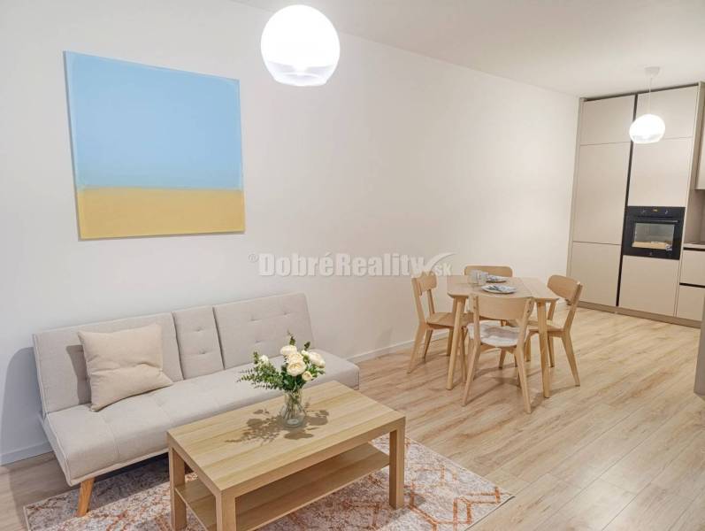 Dvojizbový byt v Seredi na PRENÁJOM