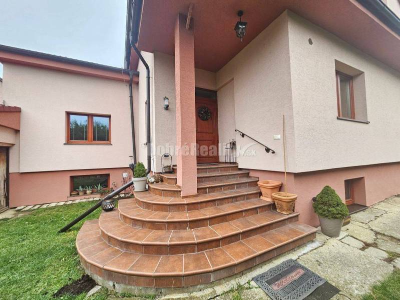 Atraktívny rodinný dom v Piešťanoch, len pár krokov od centra – váš no