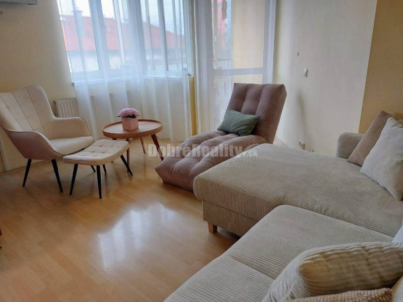 PRENÁJOM: VEĽKÝ 3 IZBOVÝ BYT S TERASAMI A GARÁŽOU, BELVEDER