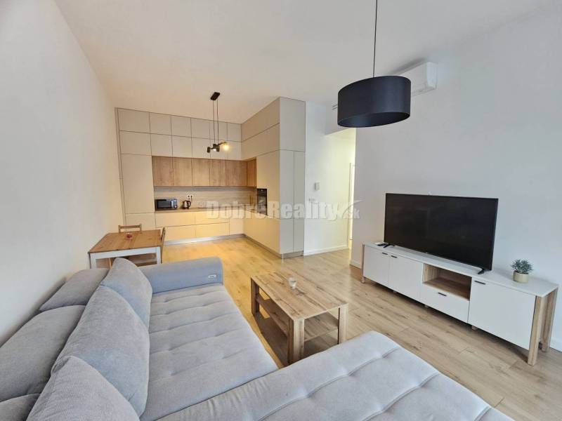 Prémiový 2-izbový byt v projekte Nová Nitra | Prvý nájomník | Parkovan