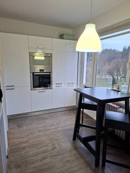 DOBRÉ REALITY-Krásny 2-i. byt na prenájom, Nábr. sv. Cyrila, Prievidza