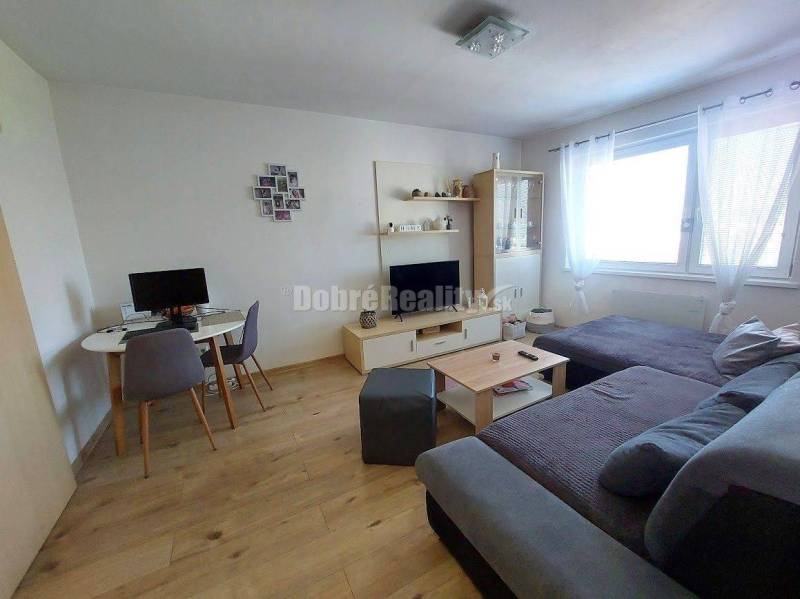 PRENÁJOM: ZARIADENÝ 2 IZBOVÝ BYT, UHLISKO