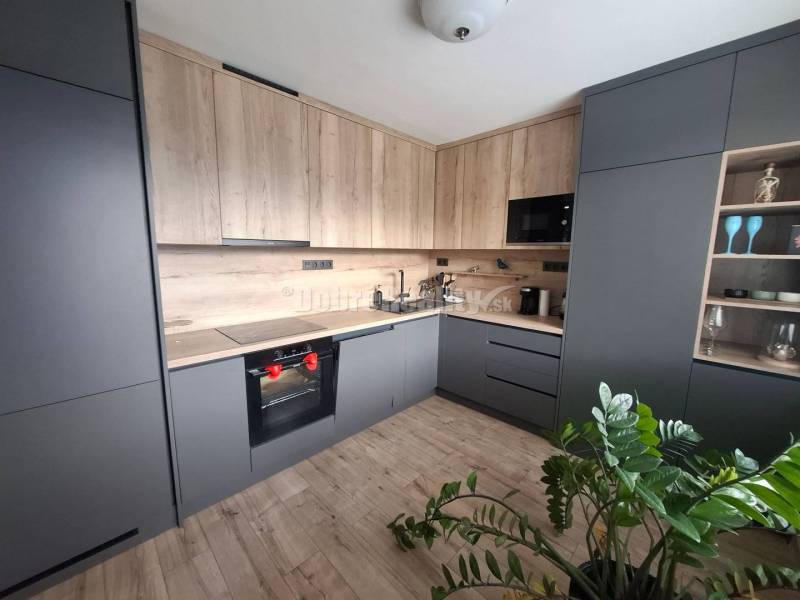 Iba u nás prenájom krásneho 2 izb bytu v centre mesta