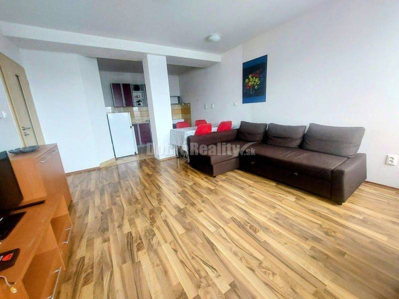 PRENÁJOM: SLNEČNÝ 2 IZBOVÝ BYT BEZ BALKÓNA, NOVOSTAVBA, CENTRUM