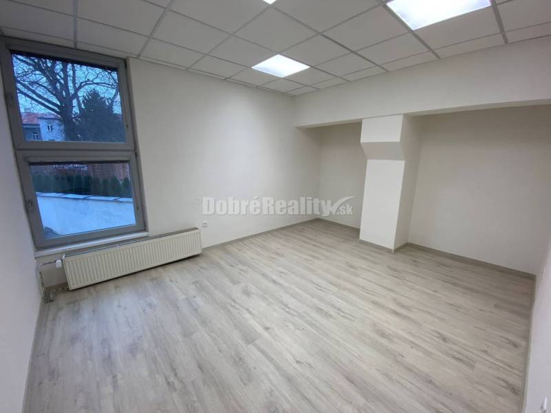 DOBRÉ REALITY Vám ponúkajú prenájom bezbariérovej komerčnej dvojmiestn