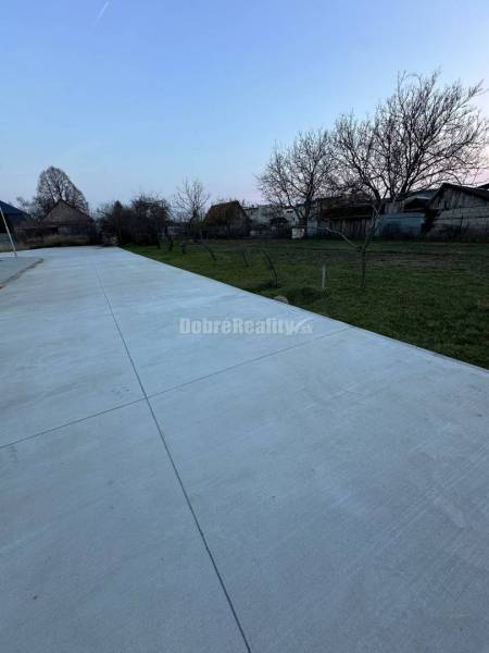 Na predaj stavebné pozemky pre rodinné domy.