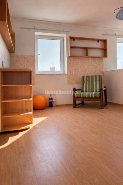 Priestranný rodinný dom v obci Dolné Saliby