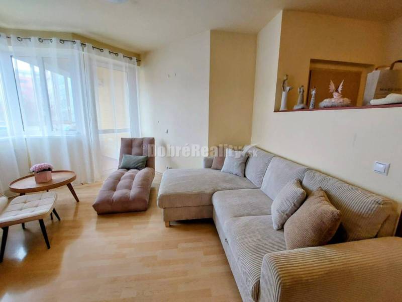 PRENÁJOM: VEĽKÝ 3 IZBOVÝ BYT S TERASAMI A GARÁŽOU, BELVEDER