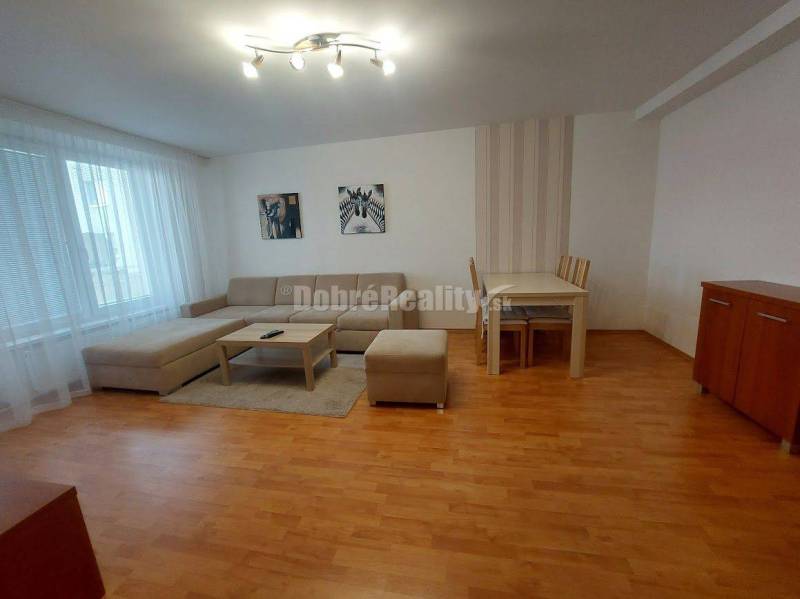 PRENÁJOM: SLNEČNÝ 2 IZBOVÝ BYT S BALKÓNOM A PARKOVANÍM, CENTRUM