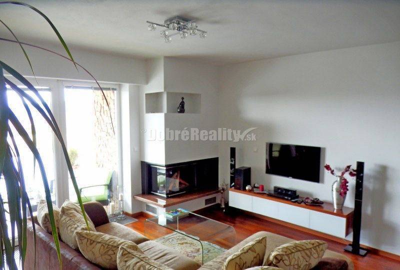 Na prenájom nadštandardný byt na Slnečnom nábreží